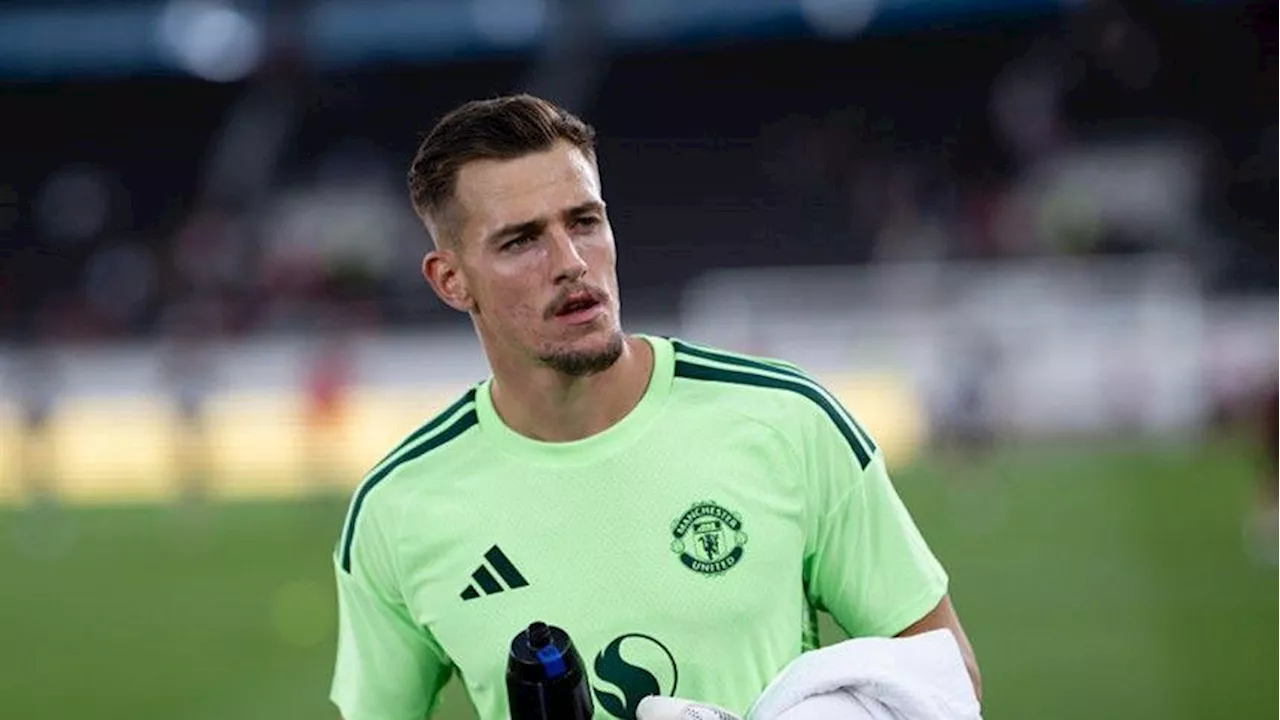 Manchester United's Radek Vitek Eyes Exit to Secure Starting Role