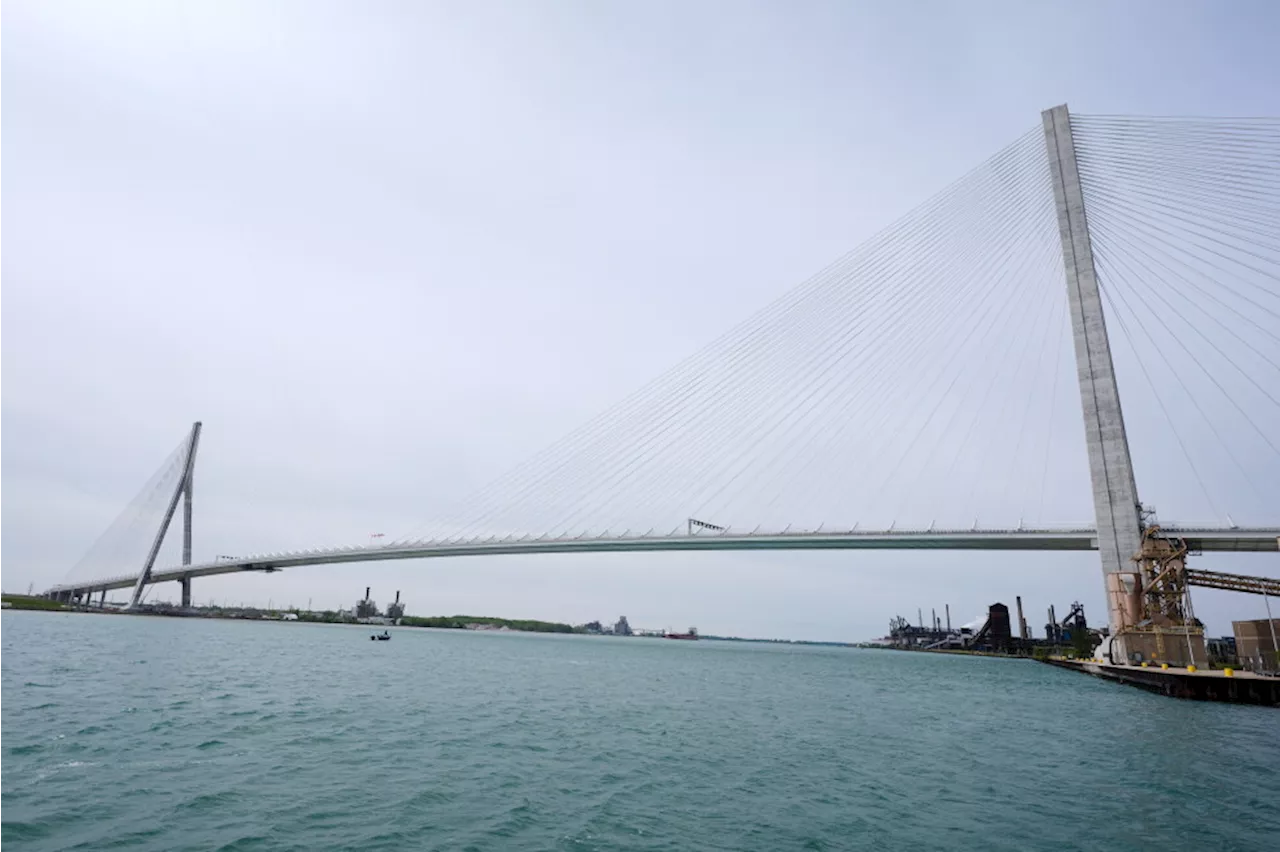 A Bridge Built for Trade, a Ceremony Broken by Politics