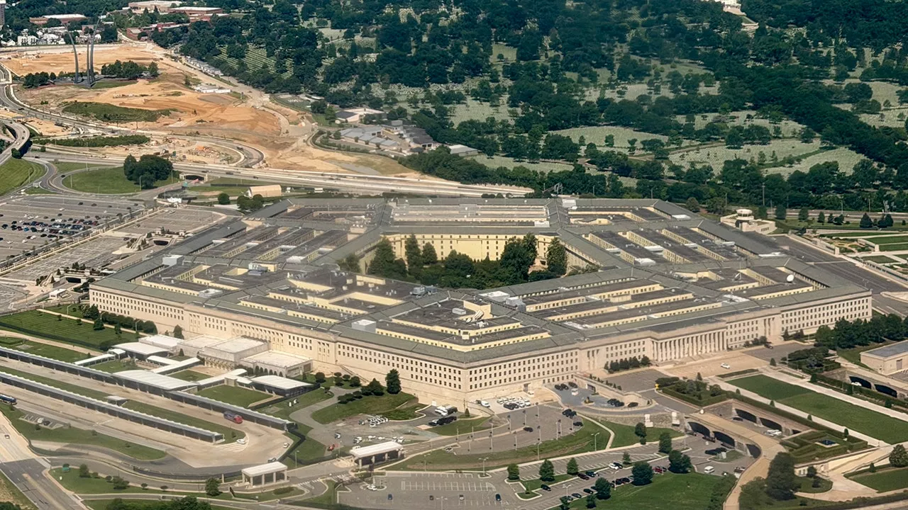 Oracle's $7 Billion Defense Deal: A Massive Bet on Military IT Modernization