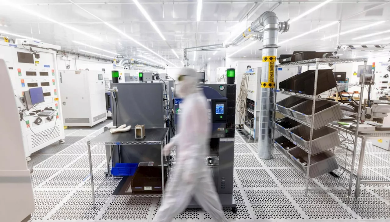 The Distillation War: US Accuses Moonshot AI of Cloning Anthropic's Tech