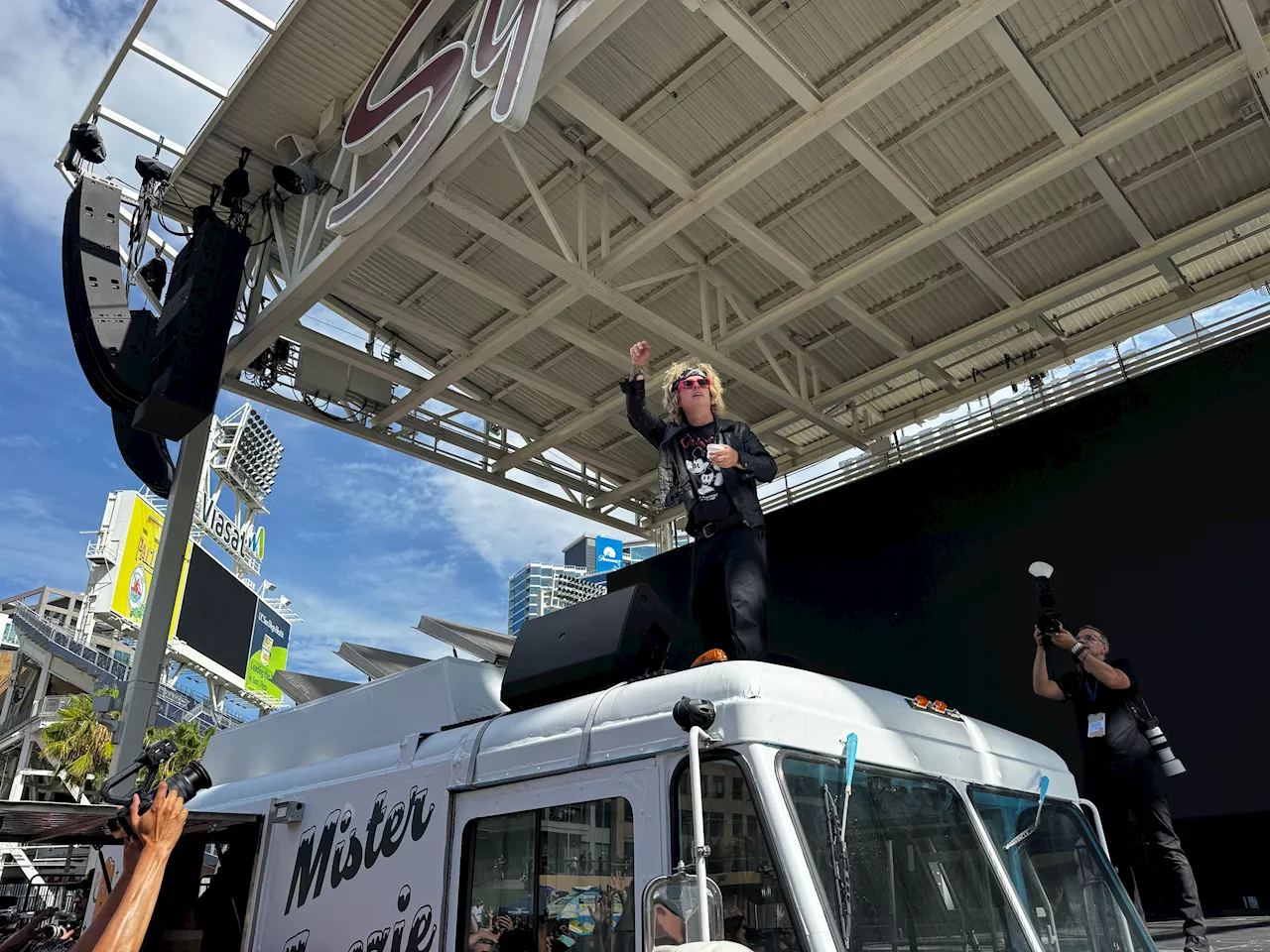Beyond the Booths: Fan Activism Takes Flight at San Diego Comic-Con