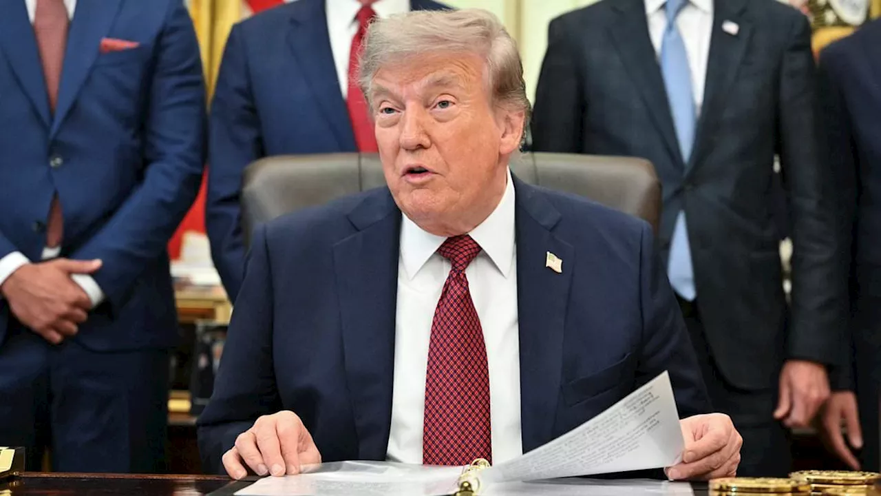 Trump Threatens Mexico Tariffs Over Taco Bell Lettuce Outbreak