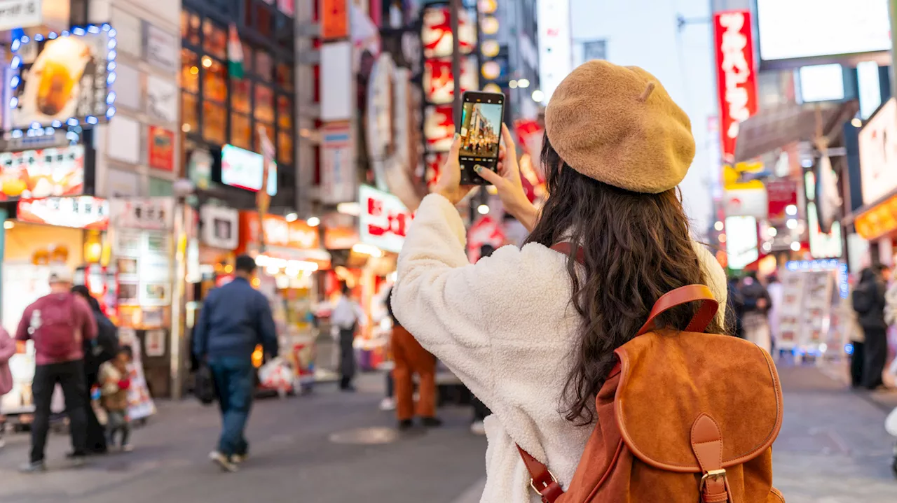 Stop the Blur: How to Send High-Res Photos Without Losing Detail