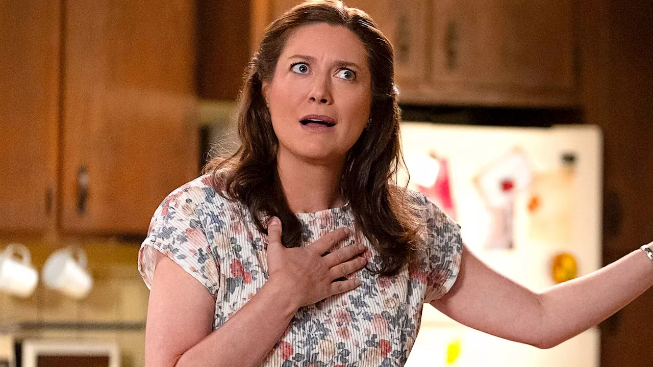 Zoe Perry to Remain Recurring Star in Georgie & Mandy's First Marriage Season 3