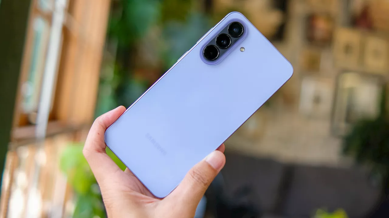 The 2026 Android Dilemma: Why Your Next Budget Phone Might Be Old News