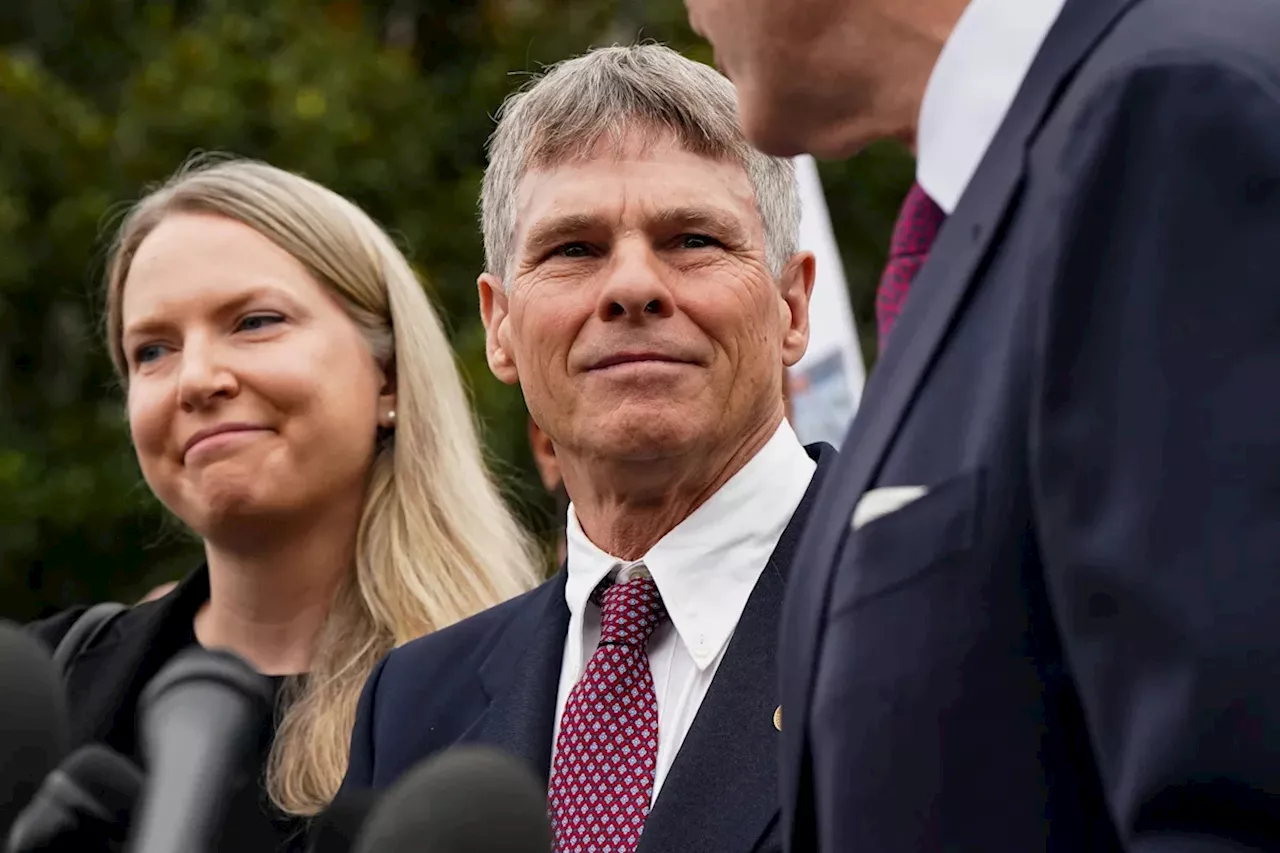 Olympic Canoeist Cleared as DOJ Blames Contractor for Reflecting Pool Damage