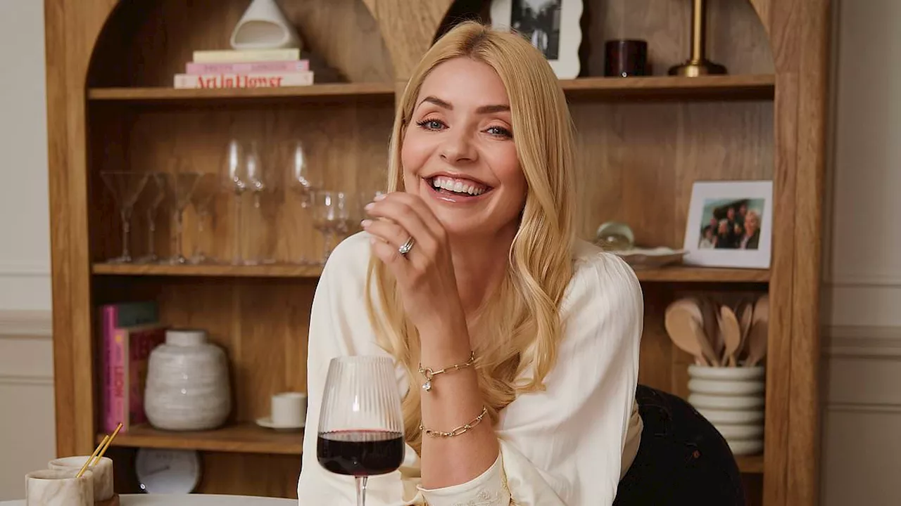 The YouTube War: Is ITV Sabotaging Holly Willoughby’s New Lifestyle Era?