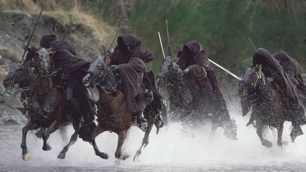 The $1,300 Wraith: Sideshow’s Hyperrealistic Nazgûl King Bust