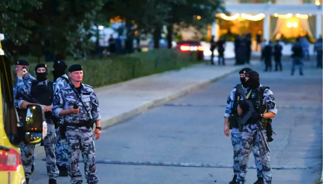 Moscow Restaurant Bombing Leaves 3 Dead as Israel Sets Rigid Peace Terms