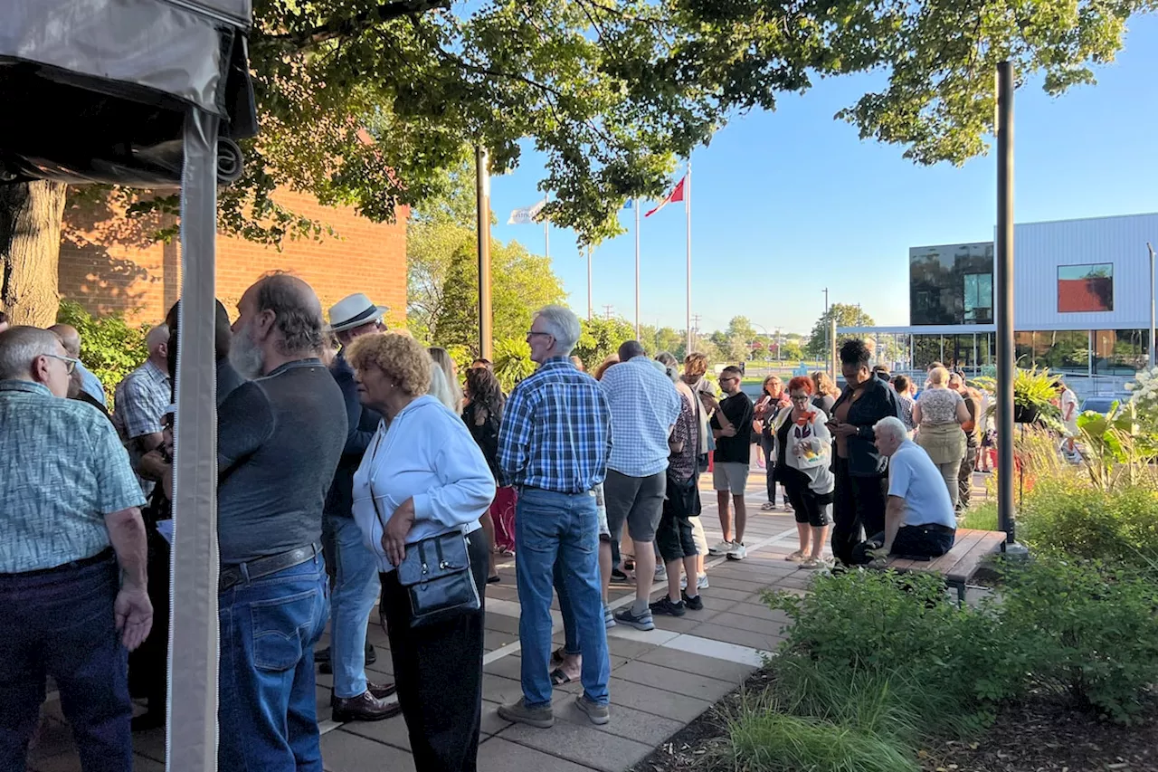 Montreal's Flood Crisis: Residents Fight for Accountability in Pierrefonds-Roxboro