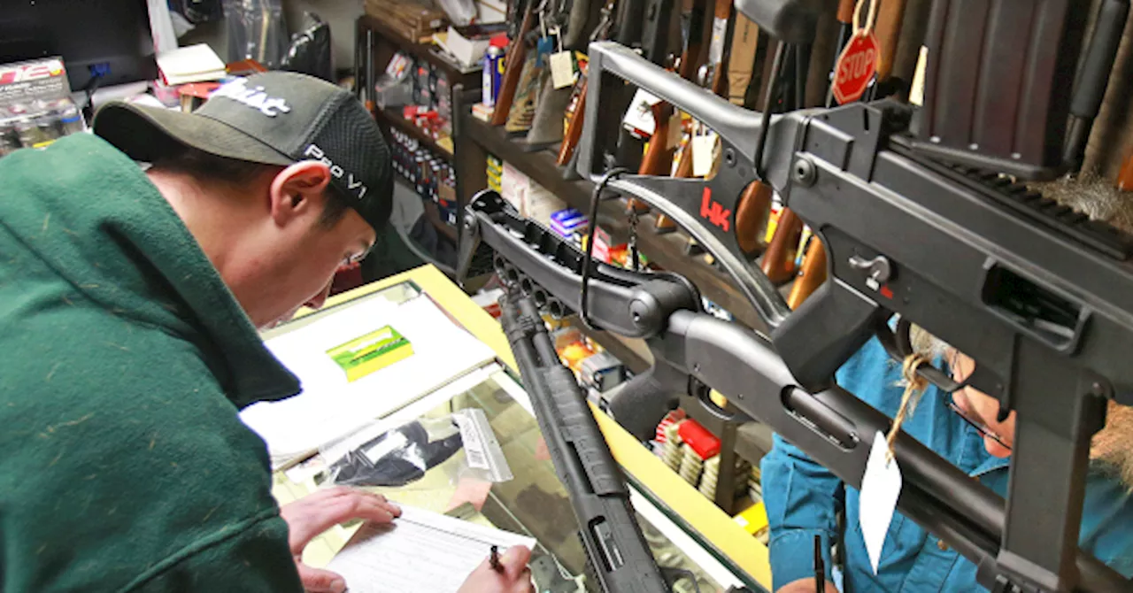 Colorado Background Check Surge as Residents Rush for Semi‑Automatic Rifles Ahead of New Assault‑Weapons Law