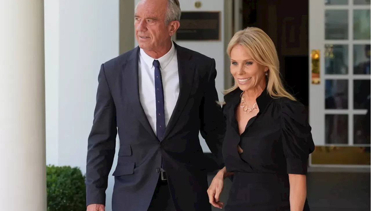 Washington Secrets: RFK Jr.'s Cooking Show, Britain's New Foreign Secretary, and Karoline Leavitt's Makeup Routine