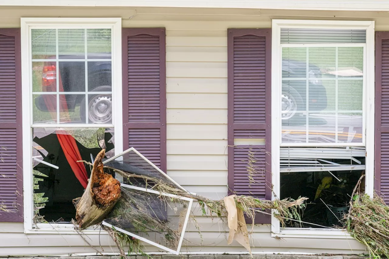 The Great Insurance Retreat: U.S. Premiums Outpace Inflation as Insurers Exit High-Risk Zones