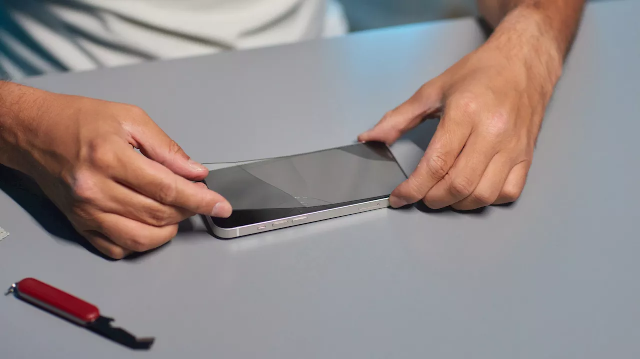 The Visual Trade-off: Choosing Between Matte and Clear Screen Protection