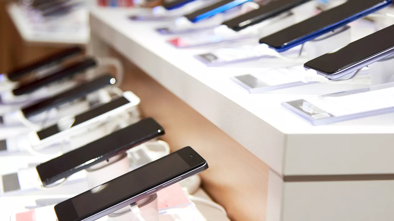 Flagship Tech for Less: Scoring Deep Discounts on Motorola and Samsung