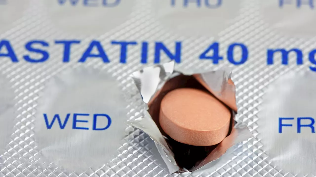 Should 1.5 Million UK Seniors Stop Taking Statins? New Research Challenges Use in Over-75s