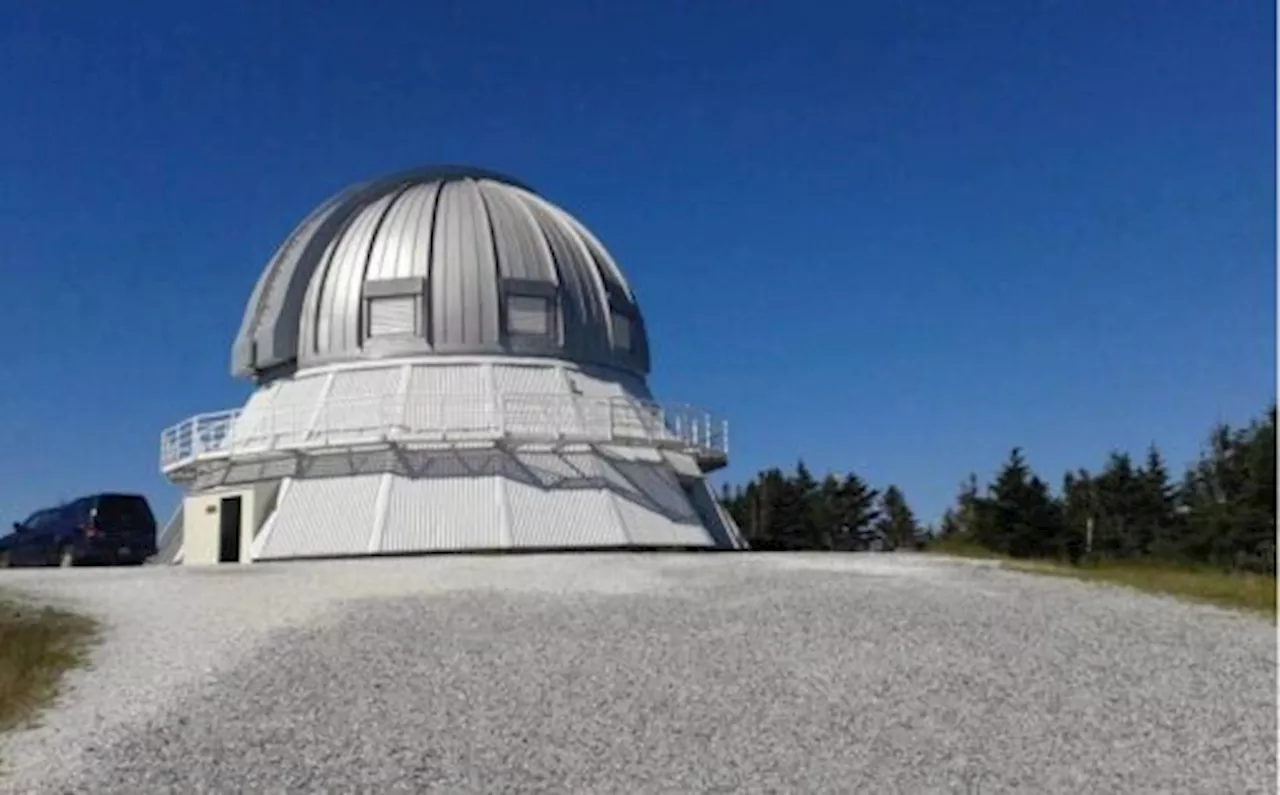 Quebec Skywatchers Face a Rare Triple Threat of Celestial Events