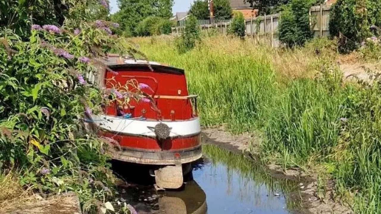 Britain’s Canal Network Parched as Heatwave Triggers National Emergency Warnings