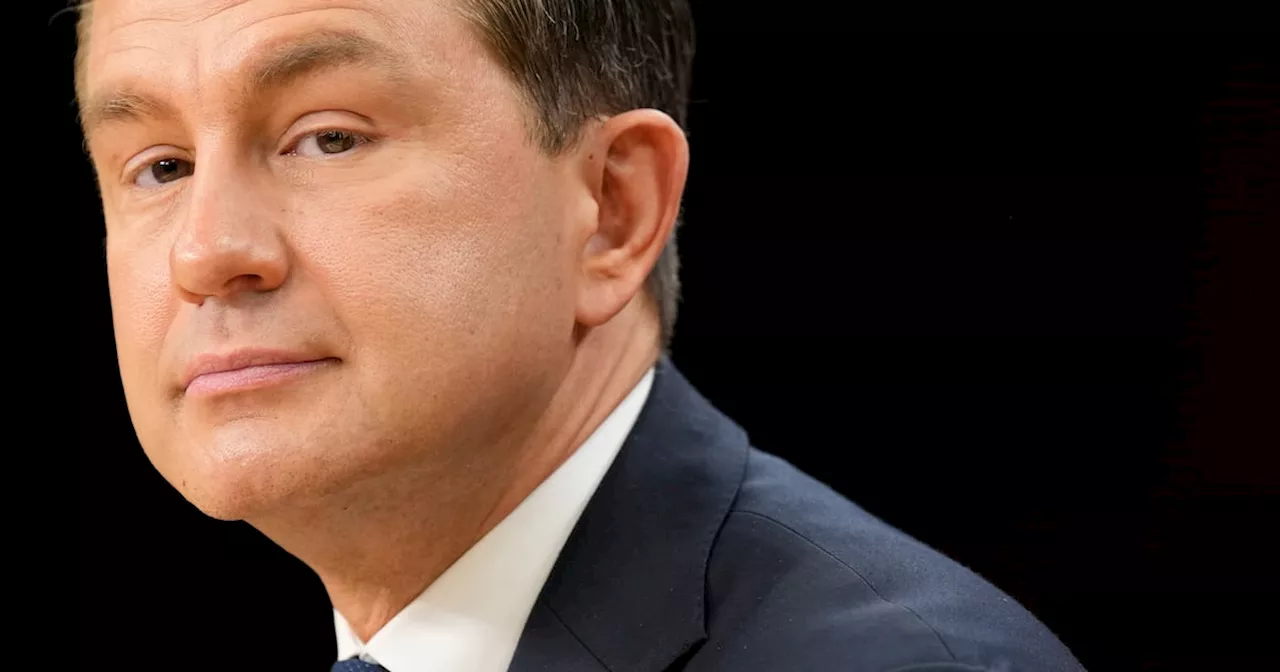 Poilievre’s Path to Power Blocked by Internal Dissent and Carney’s Appeal