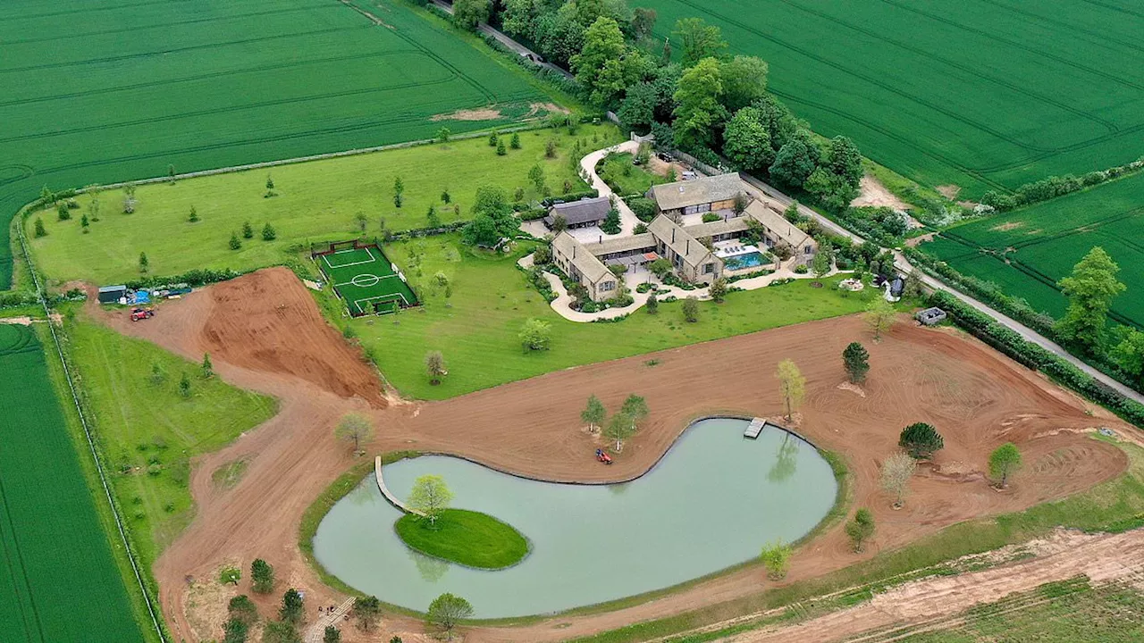 Blackpool in the Cotswolds? The Beckham Lake Lighting Battle