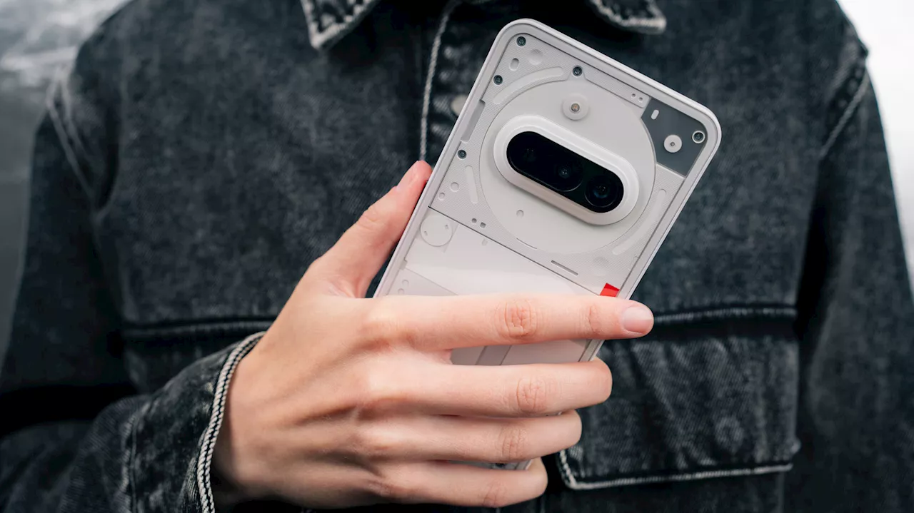 Style Over Substance: The Nothing Phone 3's 3/10 Repairability Disaster
