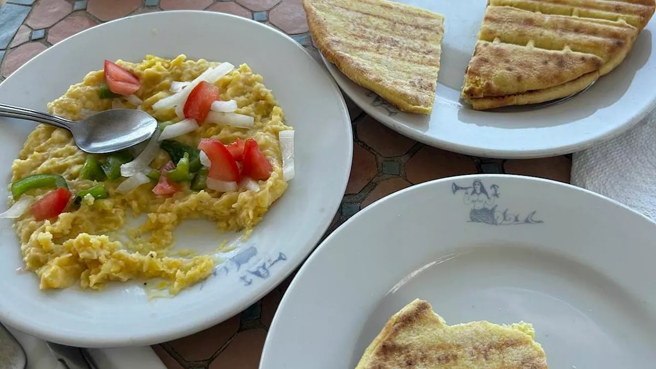 Santorini's Hidden Tax: How "Complimentary" Dishes and Cash Demands Exploit Tourists