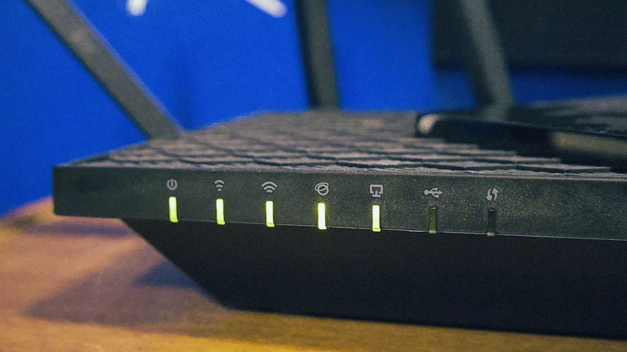 Decoding the Globe: Why Your Router's Lights Are Cryptic