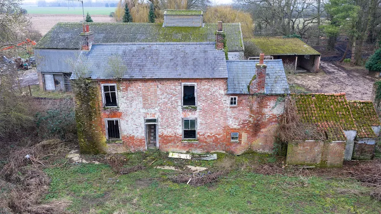 Balancing Heritage and Habitat: The Four-Home Compromise at the Tony Martin Farm