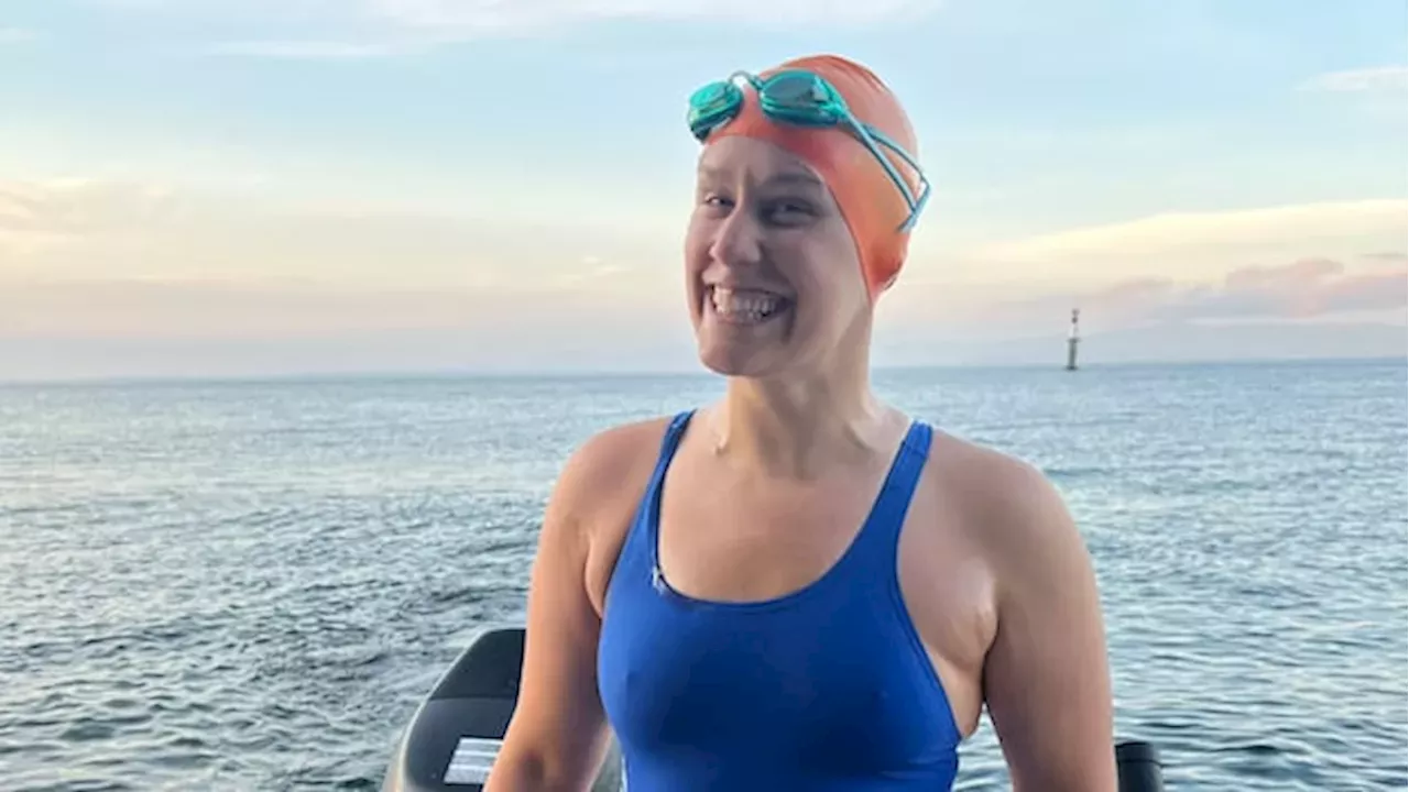 33-Year-Old Swimmer Shatters Strait of Georgia Record