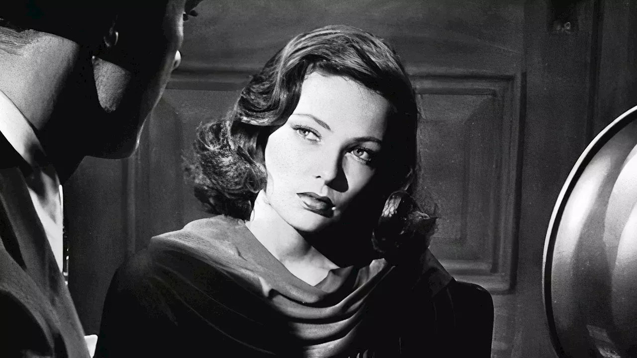 Shadows and Cynicism: Decoding the 1940s Film Noir Blueprint