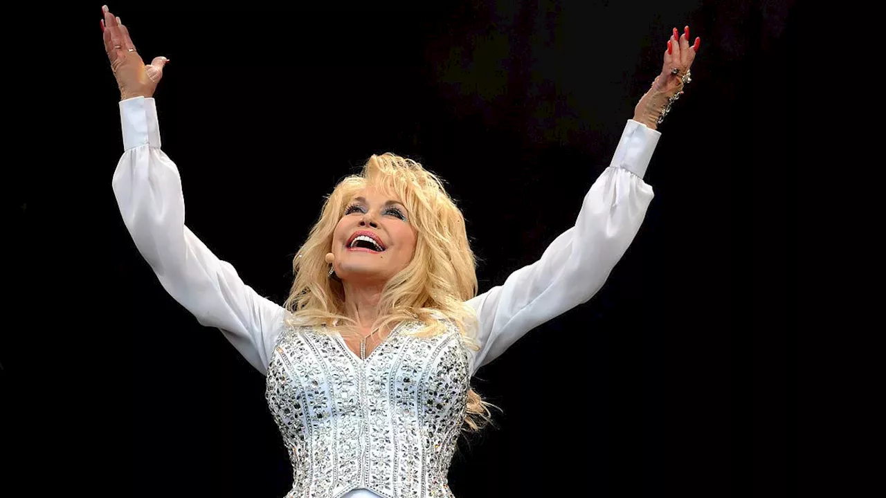 Curtain Call for a Legend: Dolly Parton's Death Shakes '9 To 5' Opening Night