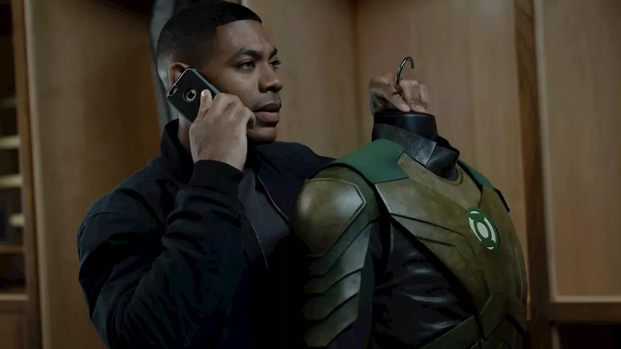 Hal Jordan’s Obama Joke: Why 'Lanterns' is Finally Getting the Green Lantern Right