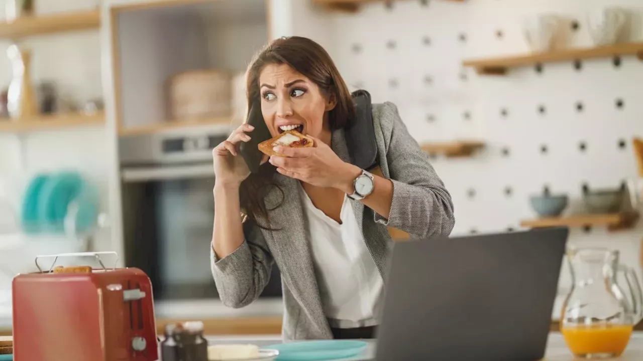 The 7-to-8 Rule: How Meal Timing May Influence Longevity