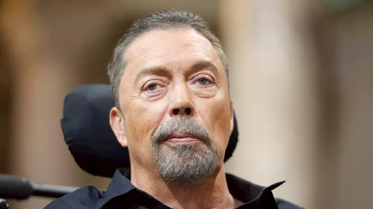 The Final Curtain for Tim Curry: Remembering a Legend of Stage and Screen