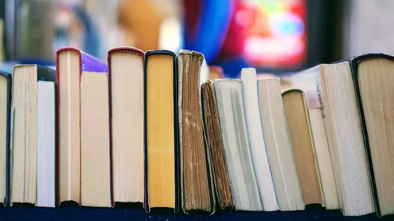 The 1990s Bestseller Shift: How Grisham and King Redefined American Fiction