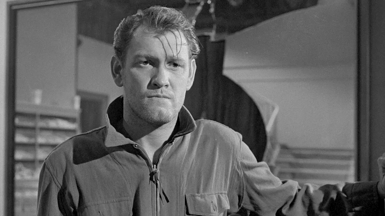 Serling’s 1959 Prophecy: Why The Twilight Zone’s Pilot Predicts the 2020s Loneliness Crisis