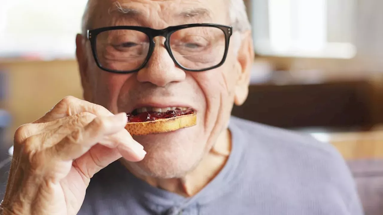 Beyond Memory Loss: Why Eating Habits Are Emerging as Early Dementia Red Flags