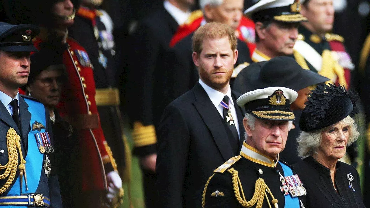 Can Tea at Highgrove Mend a Fractured Monarchy?