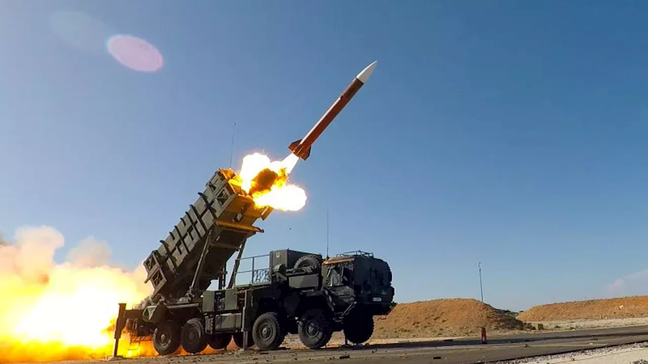 Trump Authorizes Missile Strikes Near Strait of Hormuz Following Iranian Attacks