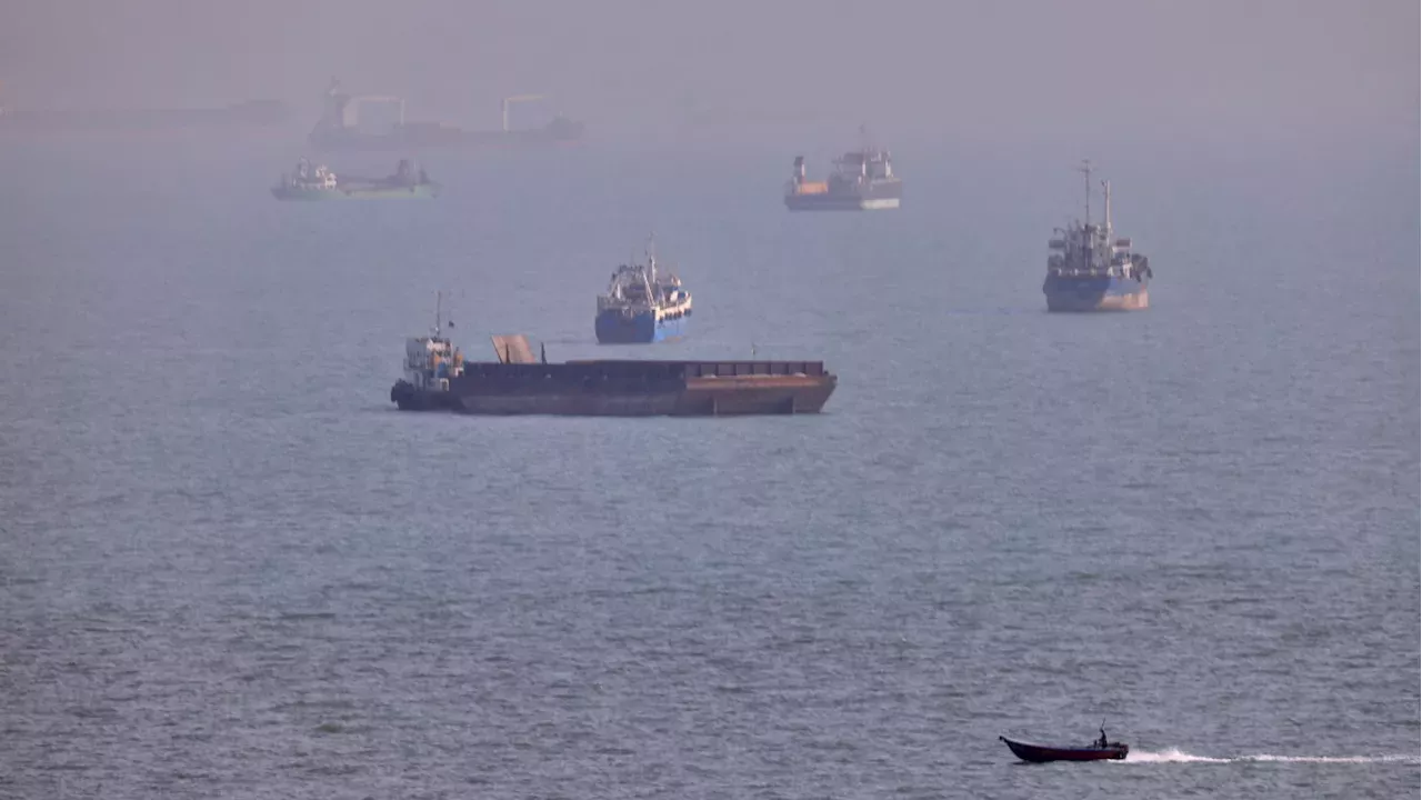 Hormuz Flashpoint: US and Iran Trade Strikes as Energy Security Takes Center Stage