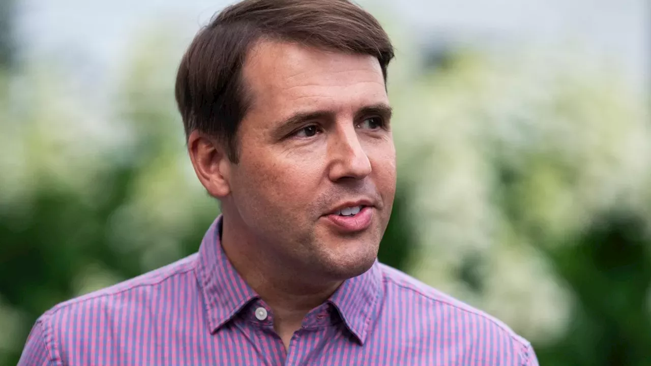 Shifting Momentum in the New Hampshire Senate Race: Pappas and Sununu Clash