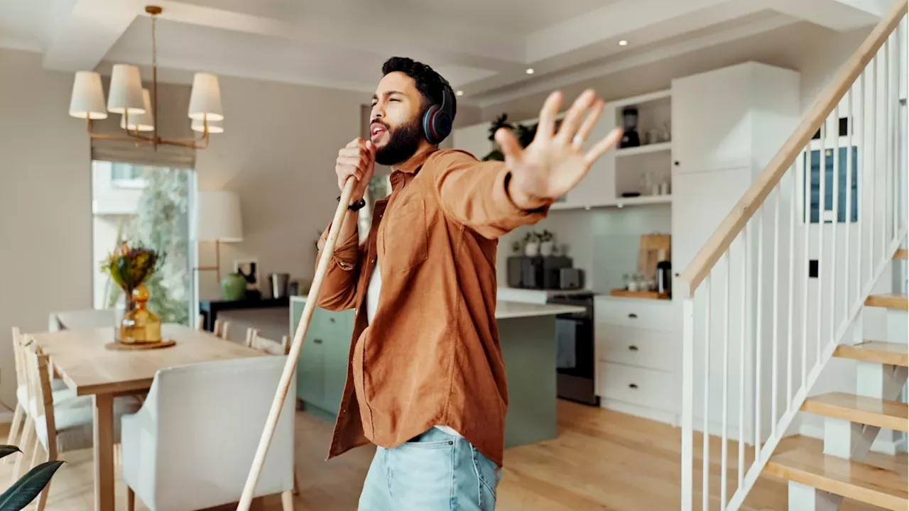 Bass vs. Brains: The High-Stakes Trade-off Between Bose and Sonos