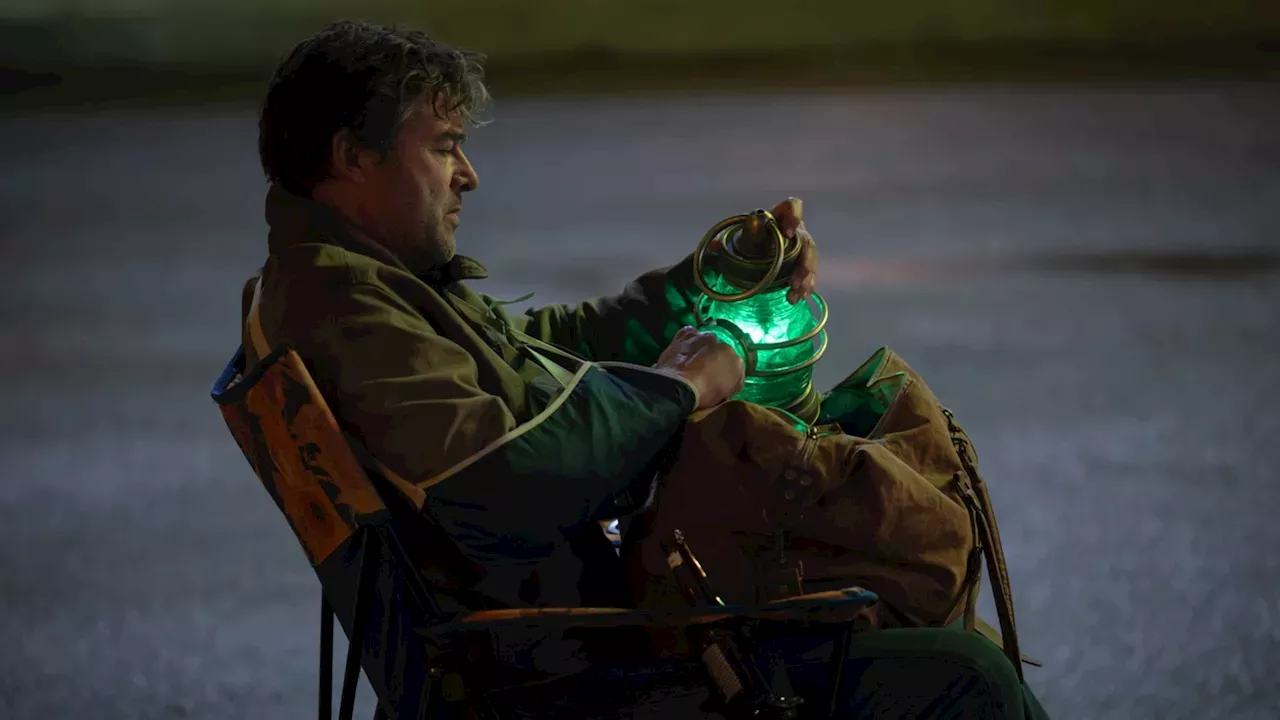 HBO's Lanterns Costume: A Parallax Spoiler or Just Bad Design?