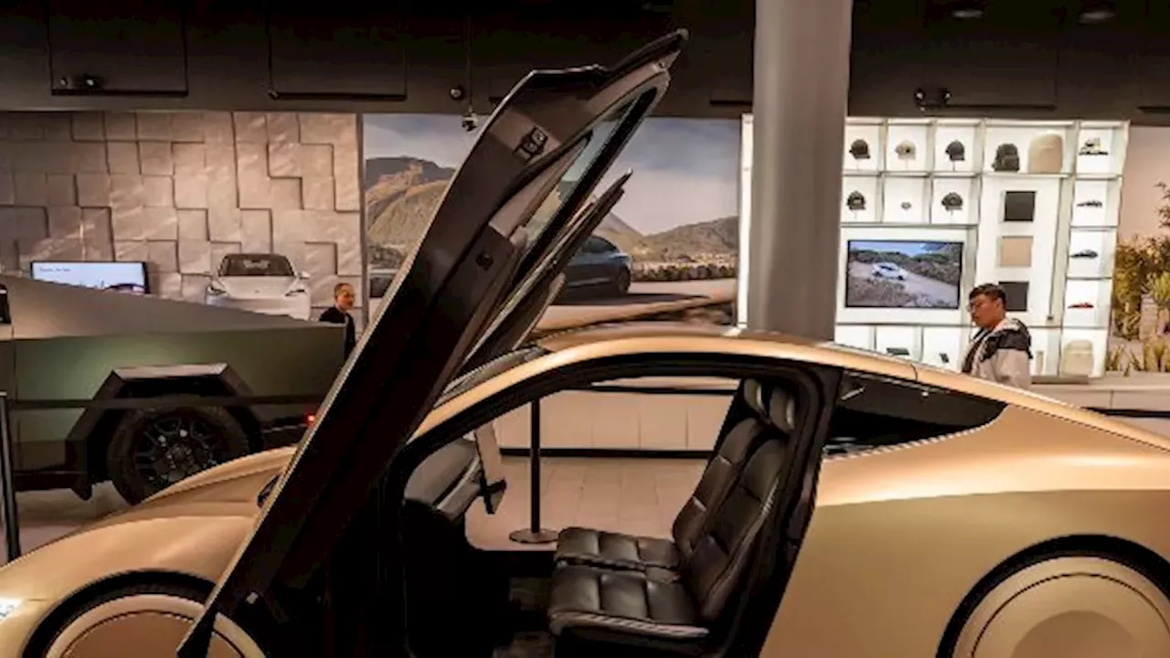 Tesla's Robotaxi Vision Faces NHTSA's Regulatory Reality Check