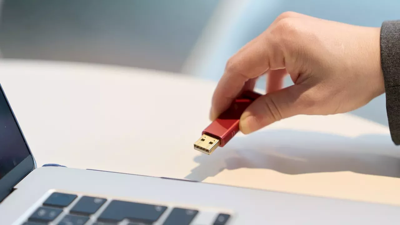 Speed vs. Simplicity: Navigating the 2026 Portable Storage Divide