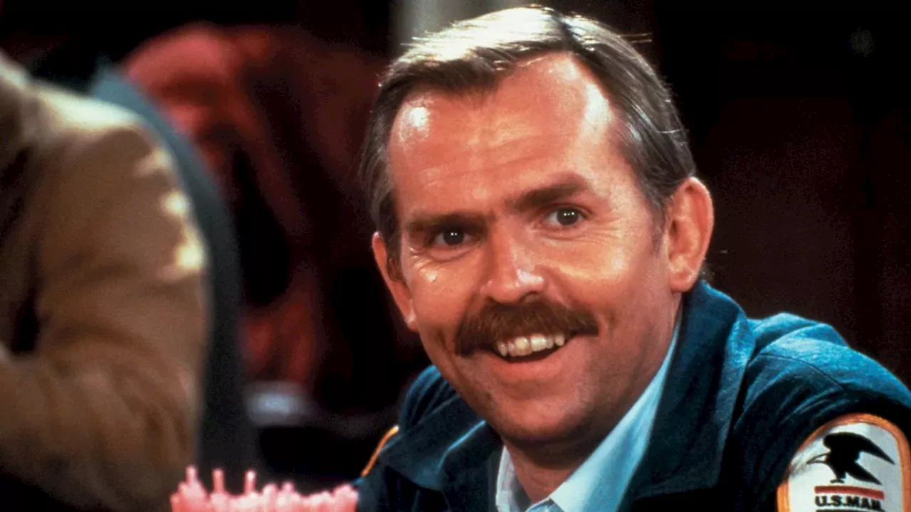 Cliff Clavin's Jeopardy Loss Is Still Cheers' Best Gag 35 Years Later