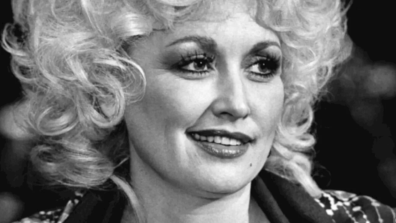 Two Paths to Power: The Parallel Departures of Dolly Parton and Gloria Steinem