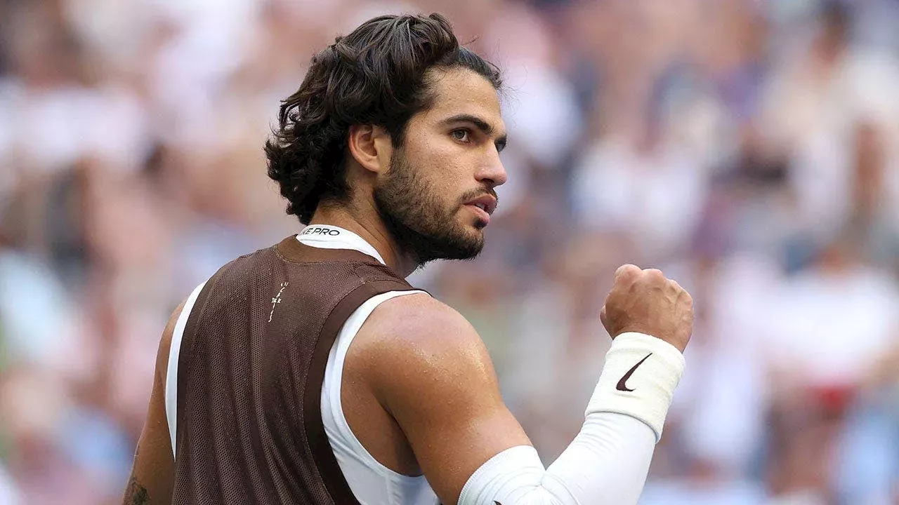 Alcaraz’s US Open Wardrobe Change Sparks Viral Frenzy in Queens