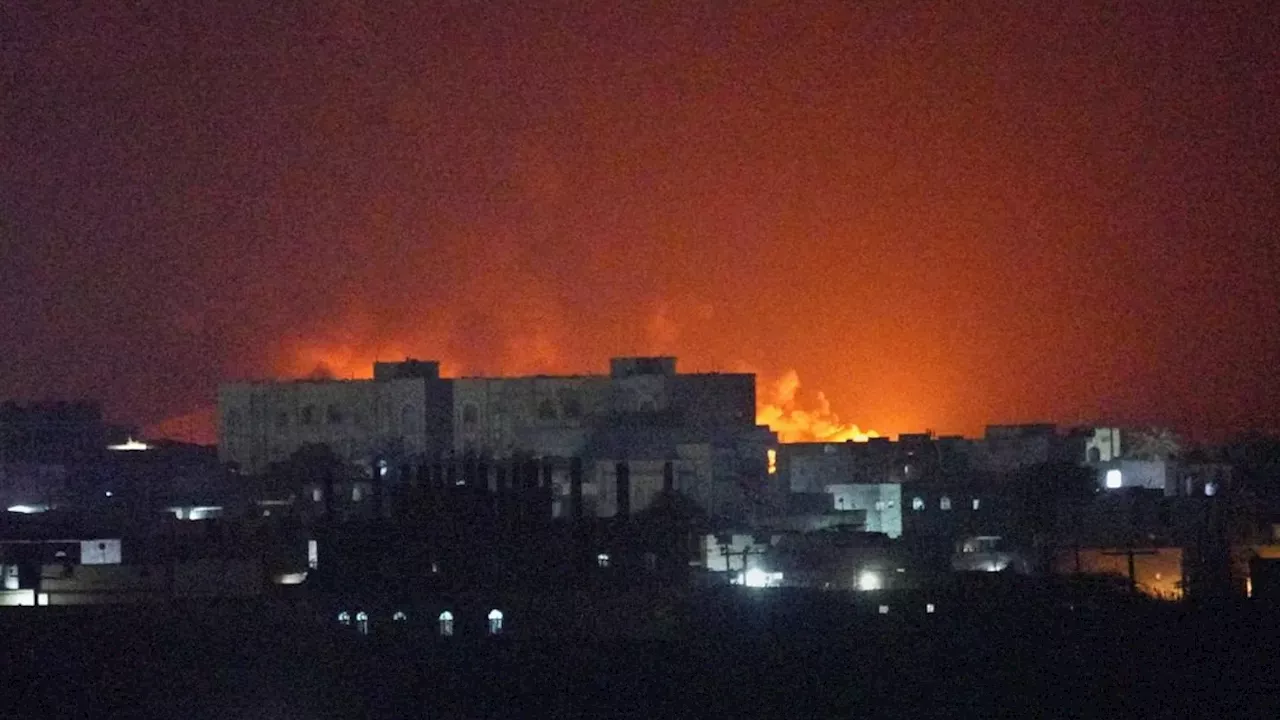 Yemen's Frontlines Shift as Government Forces Reclaim Taiz and Al-Hudaydah