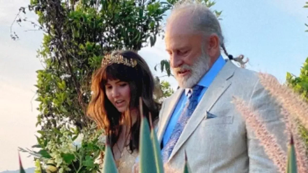 Stevie Nicks' Brother Christopher A. Nicks Dies After Private Cancer Battle